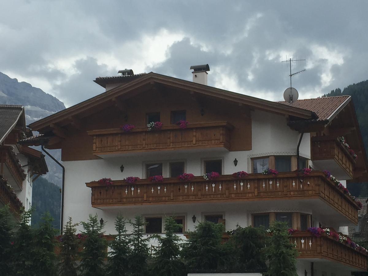 Garni Franca B&B Selva di Val Gardena Exterior foto